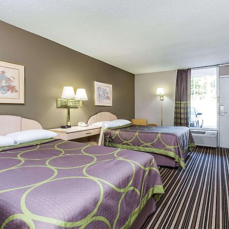 Super 8 By Wyndham Commerce Buitenkant foto